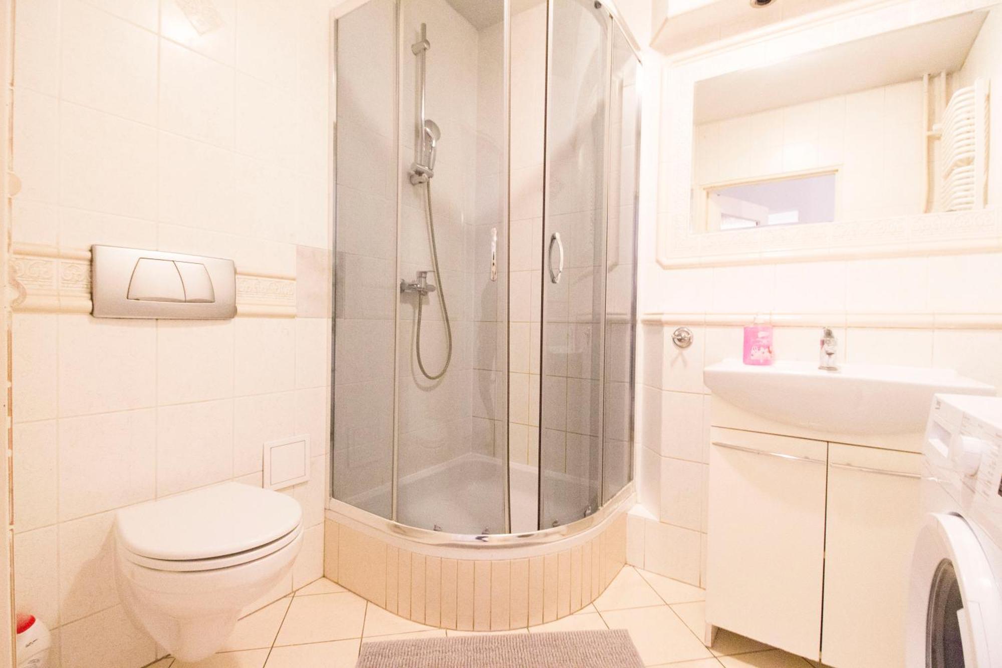 Happyestate Ul Biskupia Old Town Apartment Wroclaw Luaran gambar